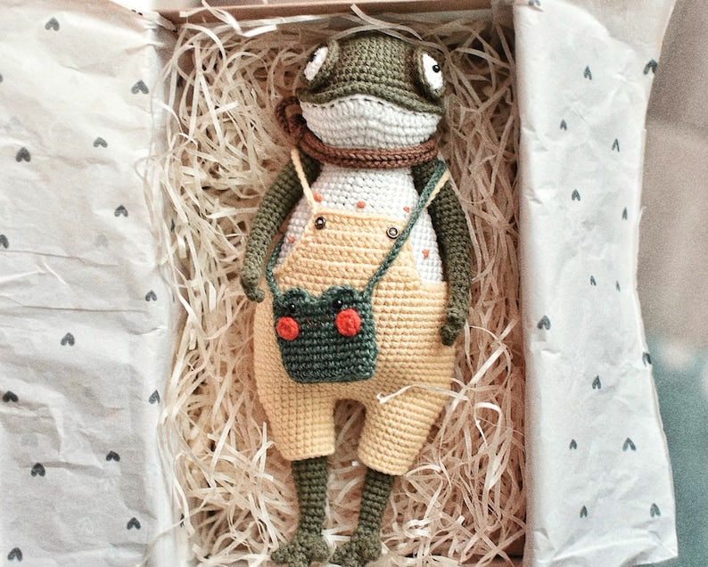 Gentel Frog Crochet Pattern