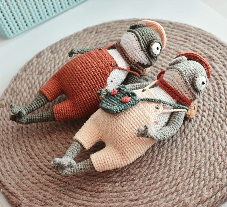 Gentel Frog Crochet Pattern