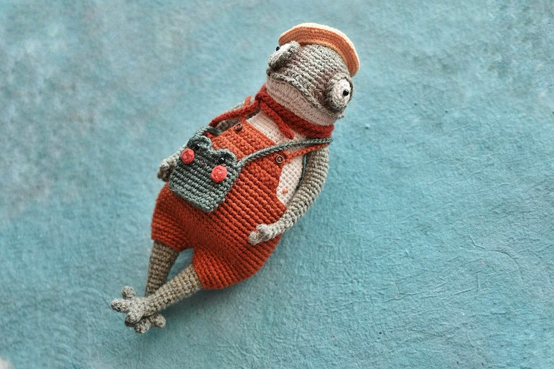 Gentel Frog Crochet Pattern
