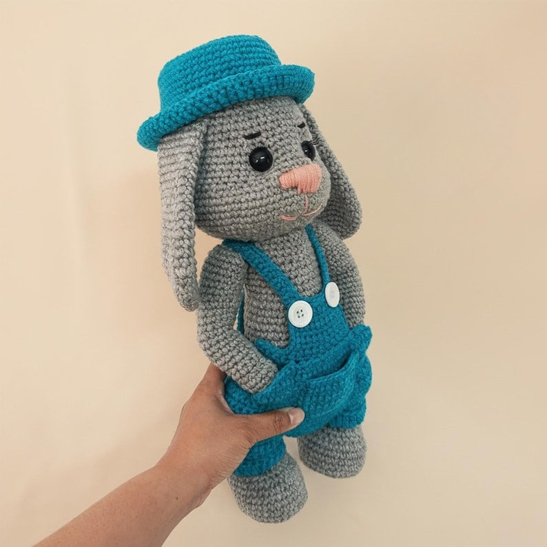 Flopsy Bunny Crochet Pattern