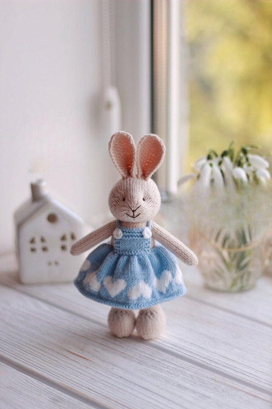 Blossom Bunny Knitting Pattern