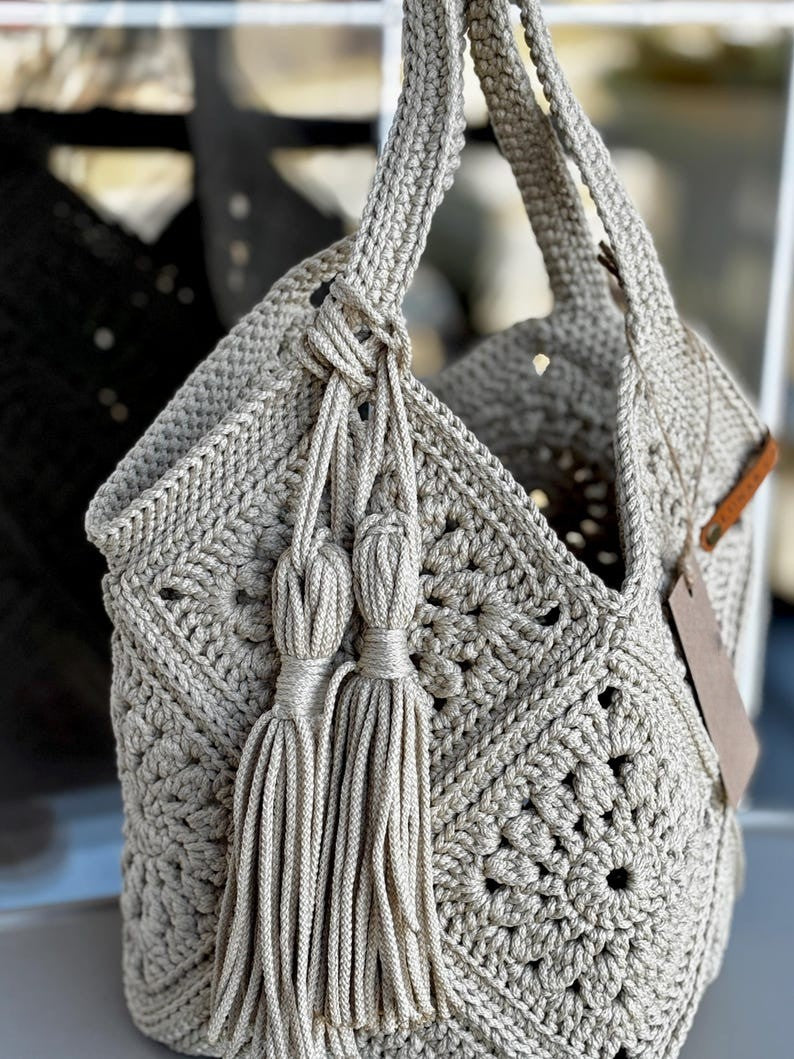 Tassel Tote Crochet Pattern
