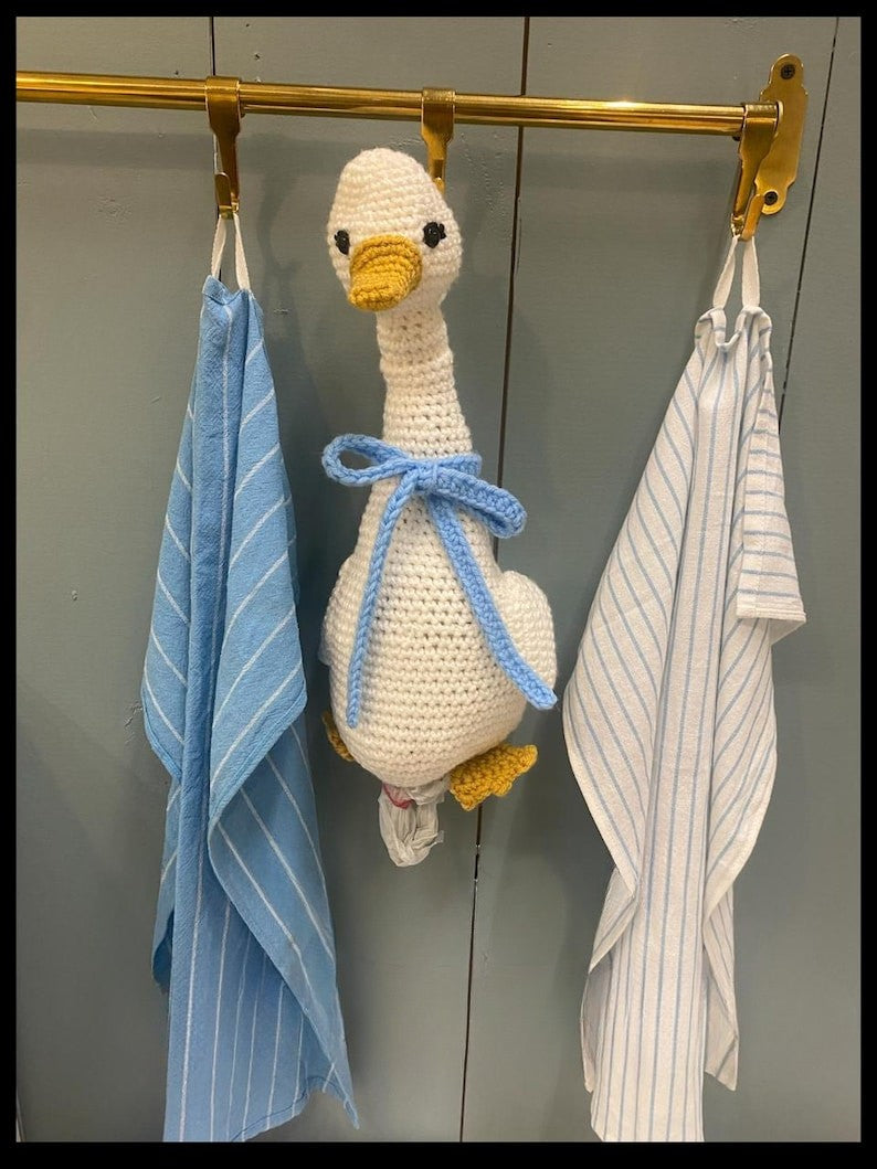 Pantry Goose Crochet Pattern
