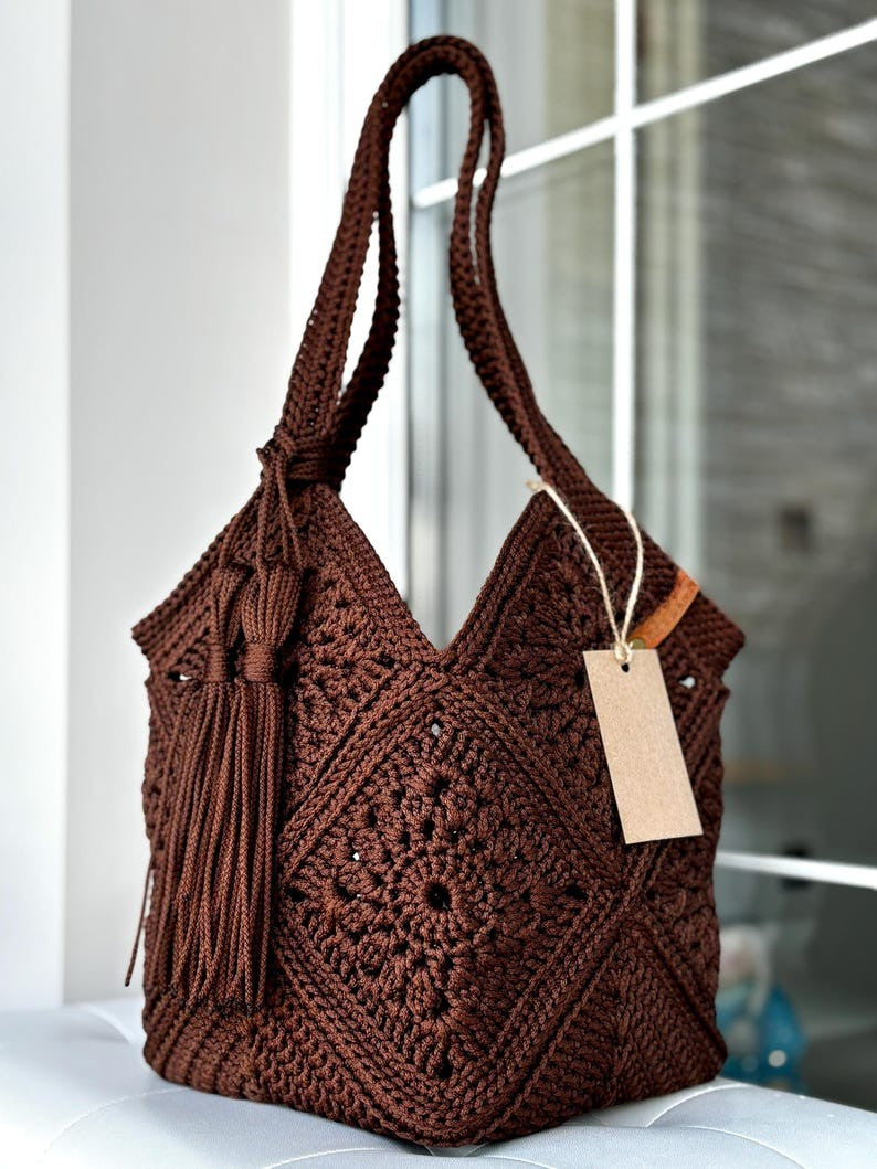 Tassel Tote Crochet Pattern