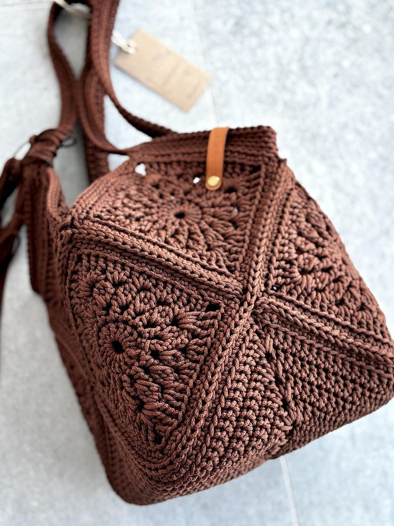 Tassel Tote Crochet Pattern