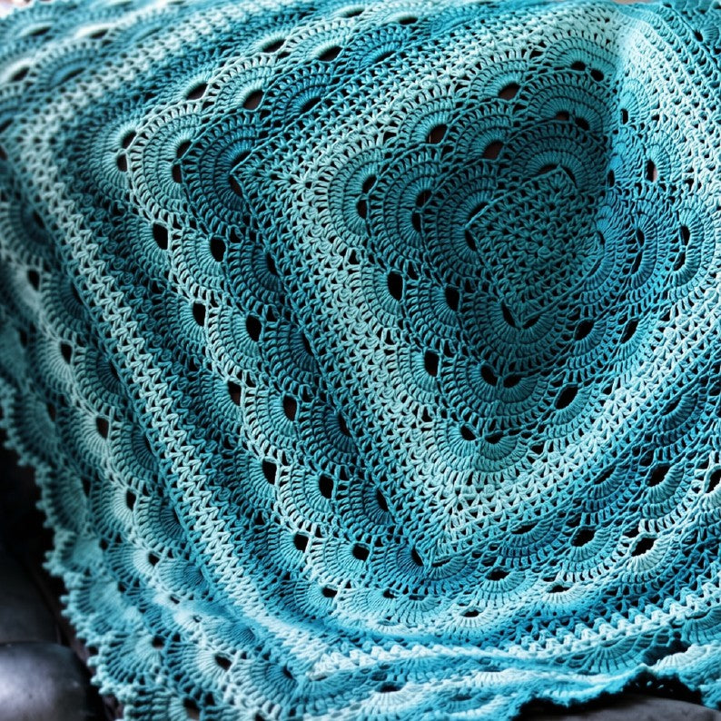 Ocean Shells Blanket Crochet Pattern