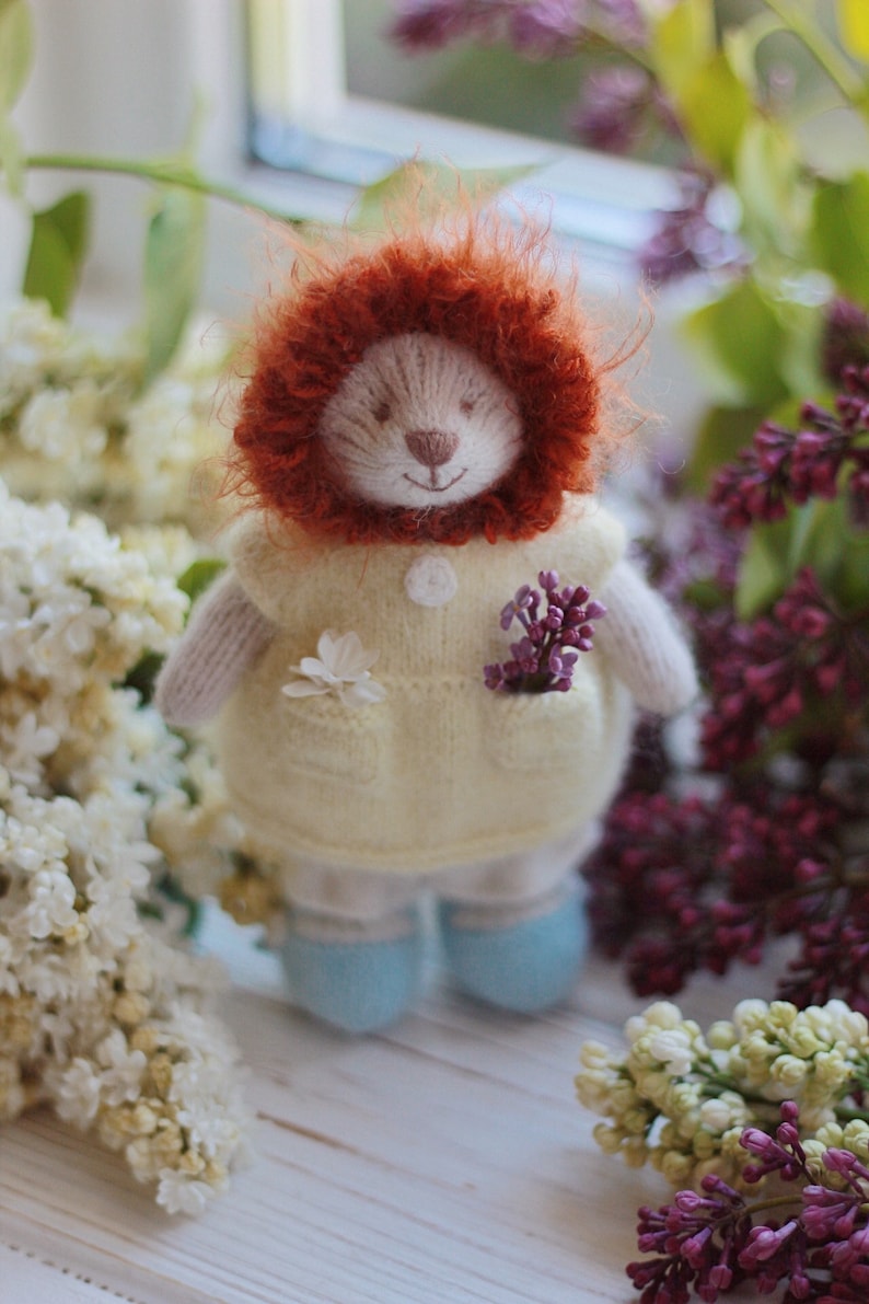 Sunny Lion Knitting Pattern