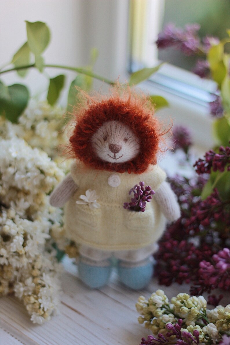 Sunny Lion Knitting Pattern