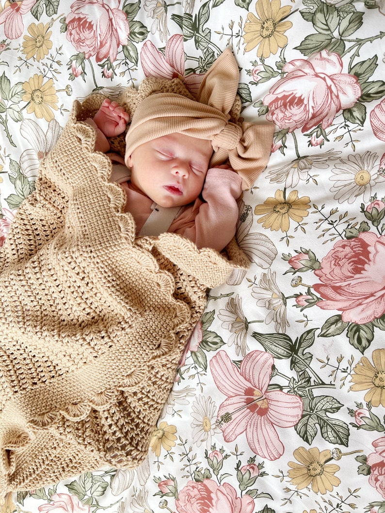 Vanilla Bloom Blanket Crochet Pattern