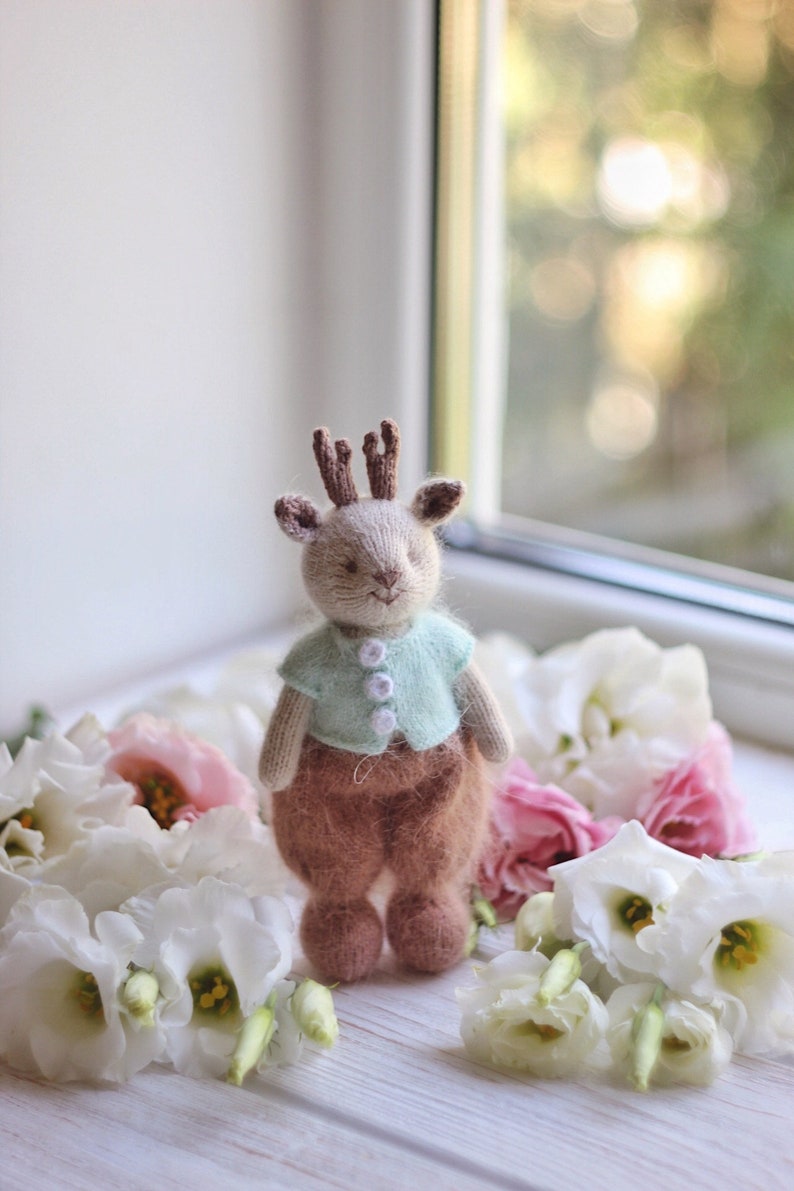 Deer Couple Knitting Pattern