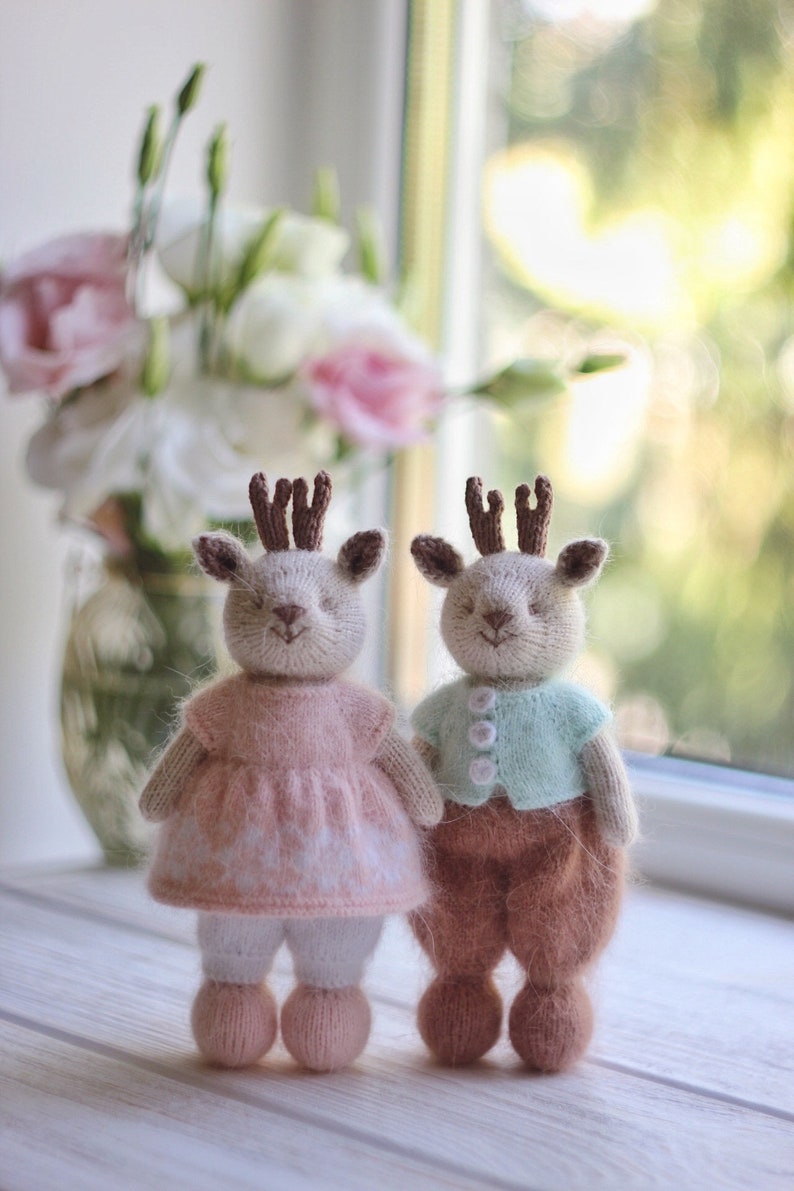 Deer Couple Knitting Pattern