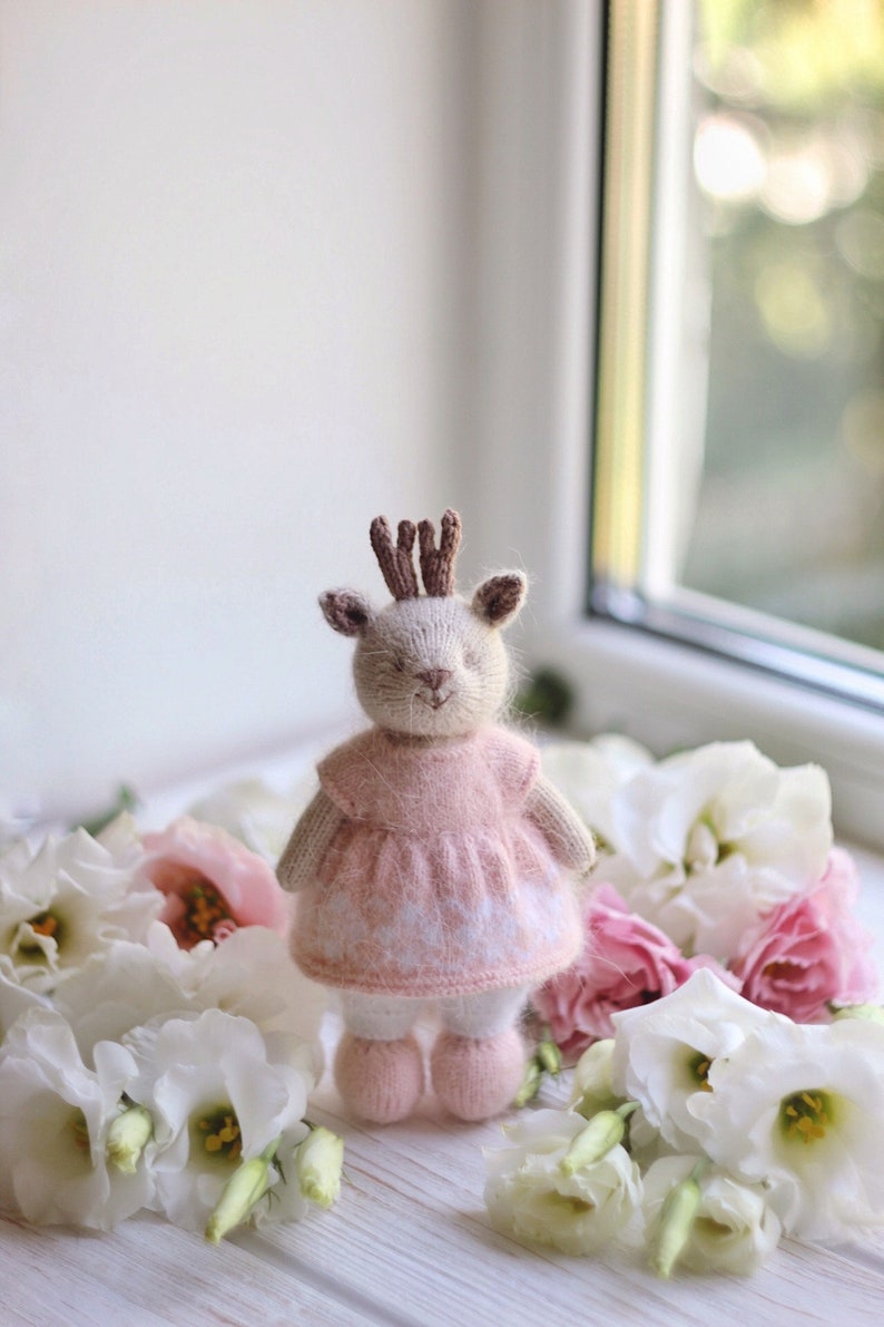 Deer Couple Knitting Pattern