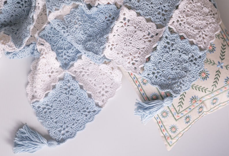Snowflower Blanket Crochet Pattern