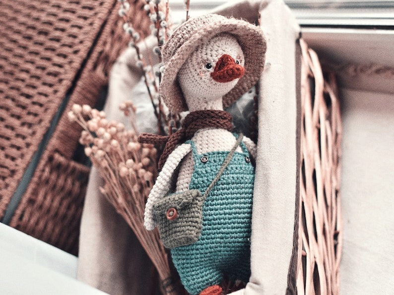 Hazel Goose Crochet Pattern