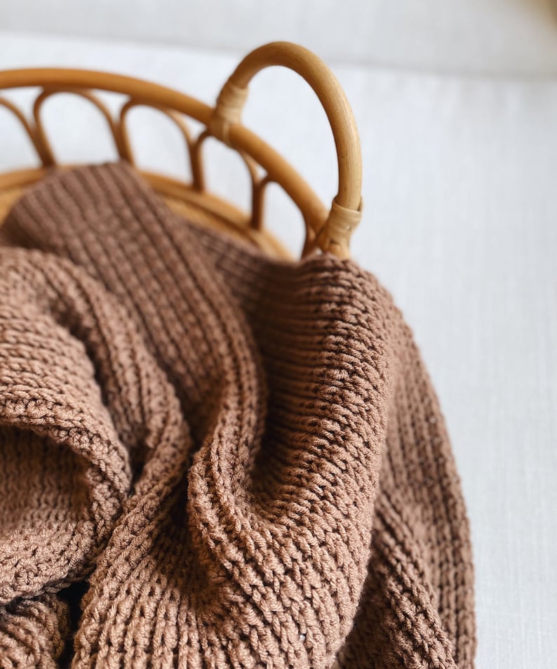Mocha Ribbed Blanket Crochet Pattern