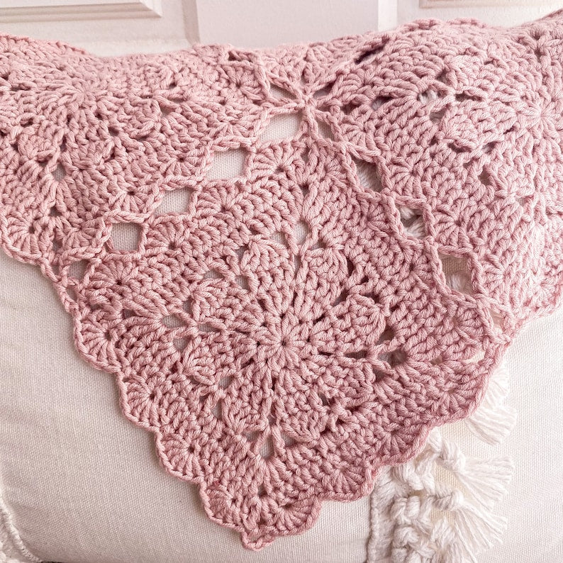 Snowflower Blanket Crochet Pattern