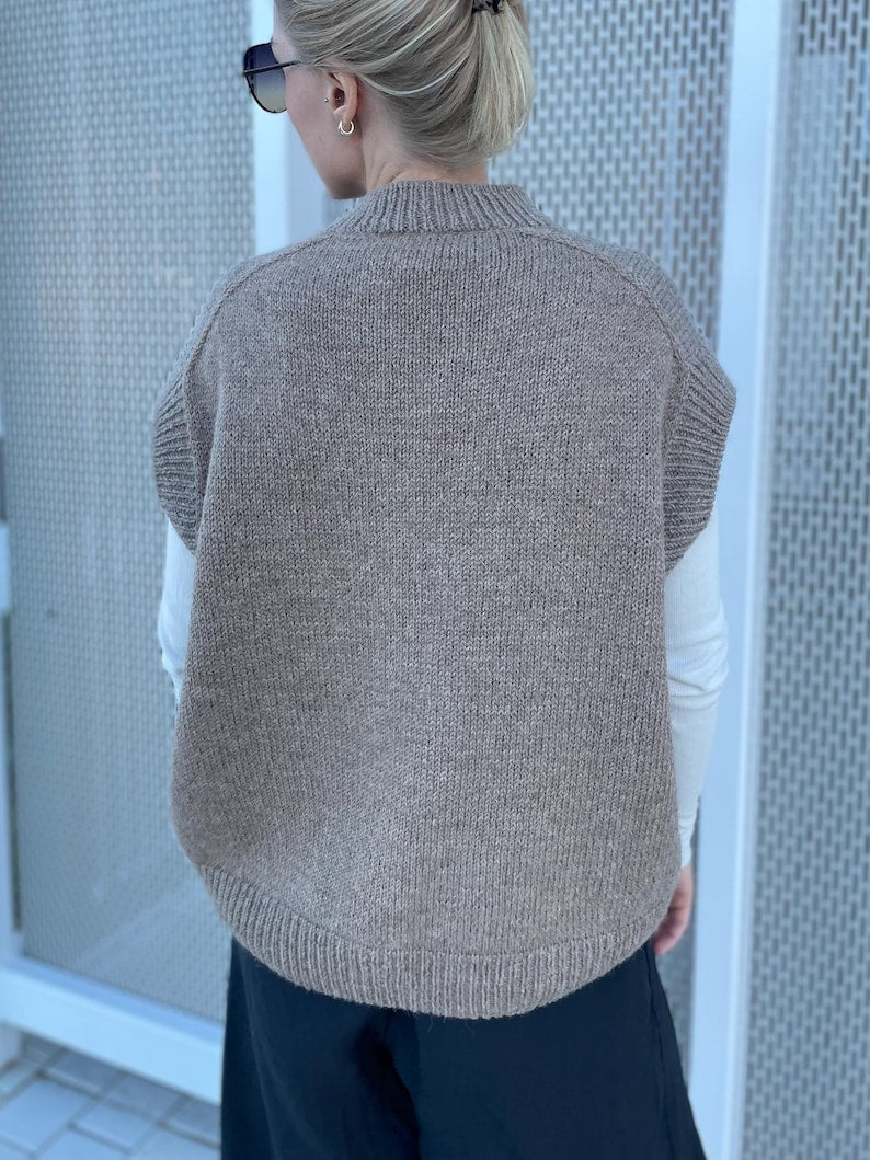 Stoneveil Vest Knitting Pattern