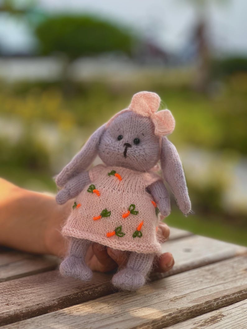 Dressed Bunny Knitting Pattern