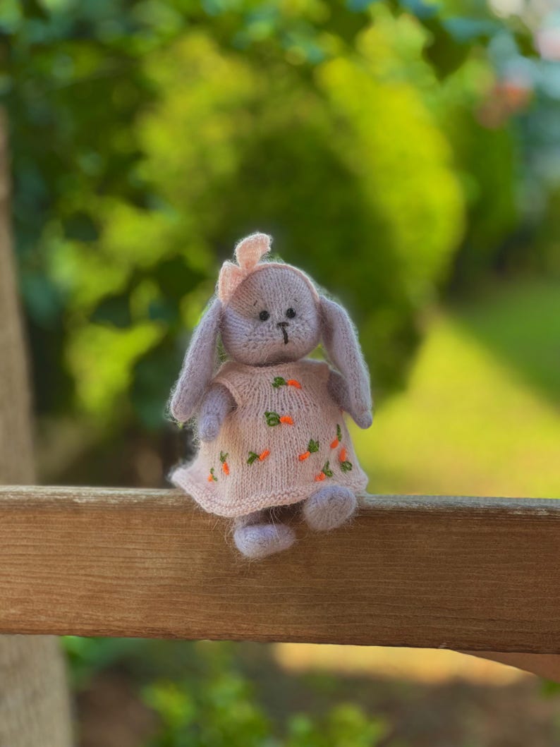 Dressed Bunny Knitting Pattern