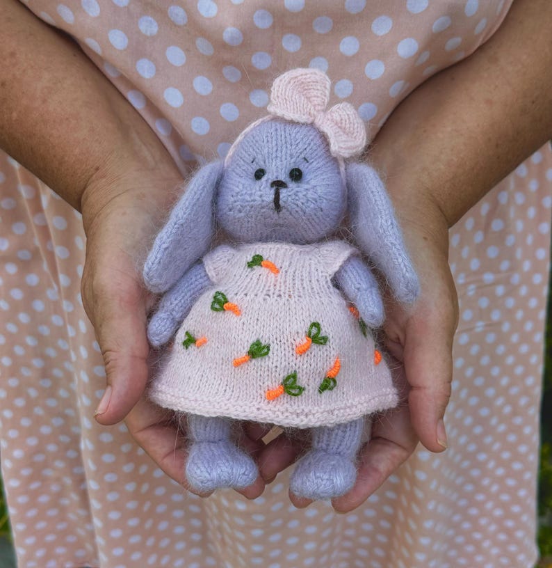 Dressed Bunny Knitting Pattern