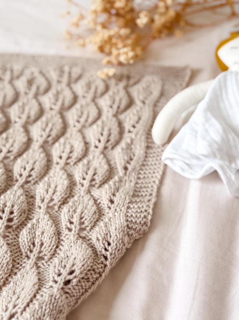 Leaf Blanket Knitting Pattern