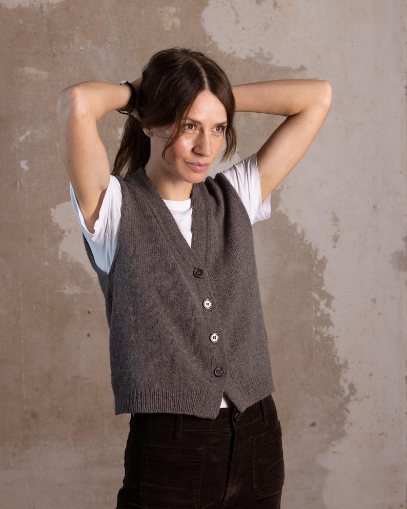 Stoneleaf Vest Knitting Pattern