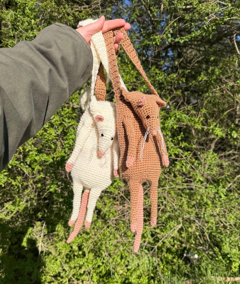 Cream Mouse Pouch Crochet Pattern