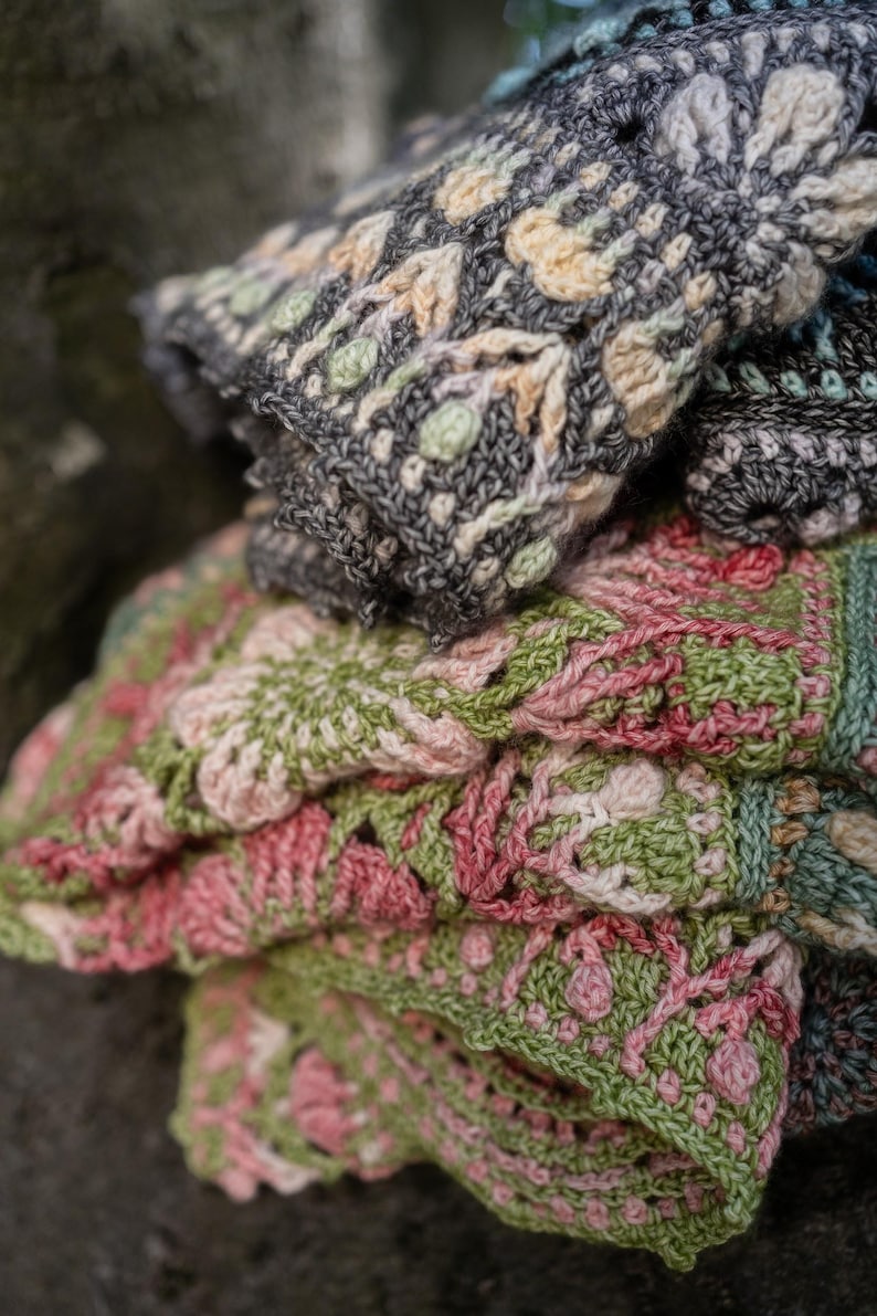 Textured Flower Blanket Crochet Pattern